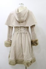 画像2: Victorian maiden / フードケープ付ミディアムファーコート Free 生成り H-25-11-24-1058-CL-CO-NS-ZTC056 (2)