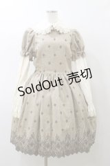 Innocent World / バラとユリ紋章のスカラップワンピース Free ベージュ H-25-11-24-1063-IW-OP-NS-ZH