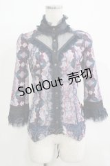 Ozz oneste / プリントメッシュブラウス  グレー H-25-11-25-051-OO-BL-KB-ZH