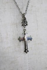 DEAL DESIGN / 2020HALLOWEENクロスネックレス  シルバー H-25-11-25-072-SL-AC-KB-ZH