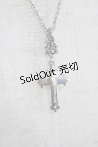 DEAL DESIGN / 2020HALLOWEENクロスネックレス  シルバー H-25-11-25-072-SL-AC-KB-ZH