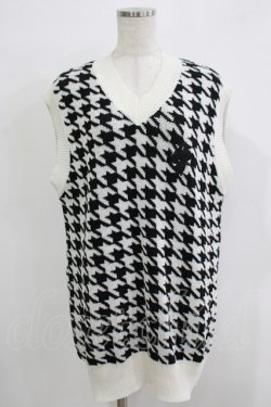 画像1: NieR Clothing / ニットベスト  千鳥柄（白×黒） H-25-11-26-041-PU-TO-KB-ZH