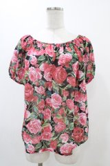 JESUS DIAMANTE / バレンシアパフブラウス Free バロックレッドローズ柄黒 H-25-11-26-1046-JE-BL-NS-ZH