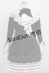 MARBLE / コサージュ付きロマンティックドレープフリルワンピース  黒×白 H-25-11-26-015-GO-OP-KB-ZH