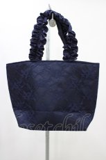 画像2: Maison de FLEUR / Little Twin Stars フリルトートバッグ  ネイビー H-25-11-27-003-LO-BG-NS-ZH (2)