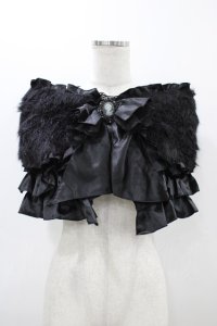 MARBLE / 豪華カメオ付きクラシカルケープ  ブラック H-25-12-02-1055-GO-JA-KB-ZH
