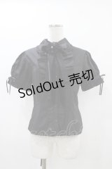 MARBLE / リボンブローチ付パフスリーブブラウス  ブラック H-25-12-02-1058-GO-BL-KB-ZH