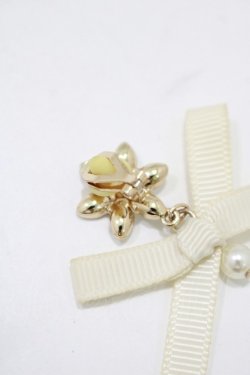 画像2: m petit by misako / AMビジューリボンイヤリング  アイボリー H-25-12-05-057-LO-AC-NS-ZH