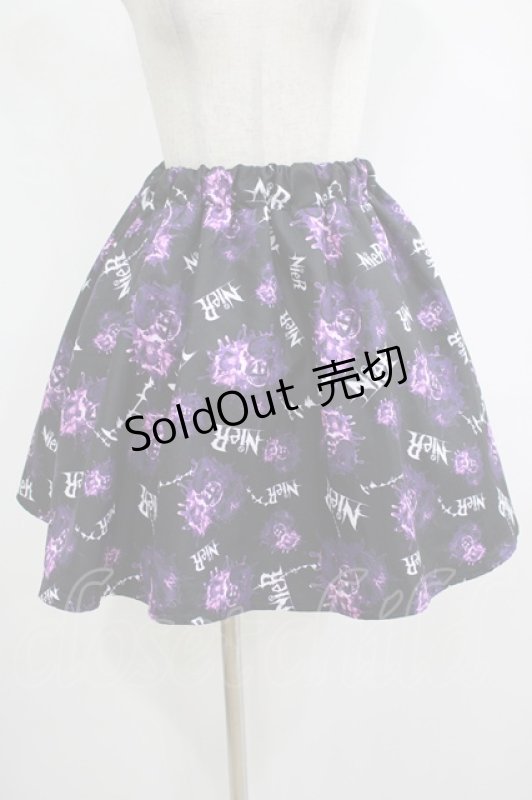 画像1: NieR CLOTHING / プリントギャザースカート  黒 H-25-12-06-021-PU-SK-KB-ZH (1)