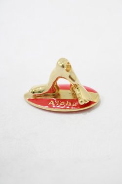 画像1: Q-pot. / ハワイアンサーファーチャーム  ゴールド×レッド H-25-12-07-040-QP-AC-KB-ZH