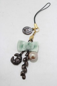 Q-pot. / チョコレートクロワッサンストラップ   H-25-12-07-041-QP-ZA-KB-ZH