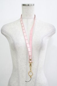 Q-pot. / チョコレートネックストラップ  ストロベリー H-25-12-07-048-QP-ZA-KB-ZH