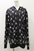 NieR Clothing / 総柄ZIPパーカー  黒×ロゴ H-25-12-08-059-PU-TO-KB-ZH