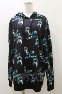 NieR Clothing / 総柄プルパーカー  黒×ONEくん H-25-12-08-068-PU-TO-KB-ZH