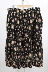 PINK HOUSE / 花柄スカート Free ブラック H-25-12-10-011-LO-SK-NS-ZH