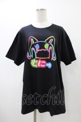 NieR Clothing / プリントCOTTON CUTSEW XL ブラック/ネオンNierちゃん H-25-12-12-051-PU-TO-KB-ZH