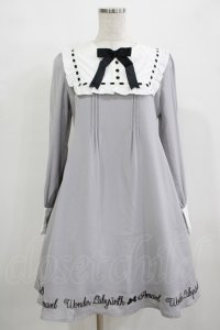 Amavel / メッセージ刺繍ヨーク切替ワンピース Free グレー H-25-12-12-1032-CA-OP-NS-ZH