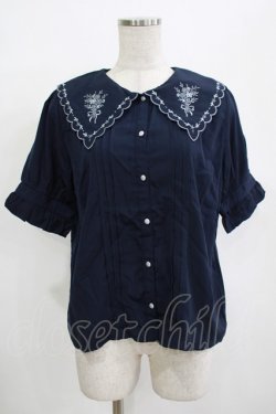 画像1: axes femme POETIQUE / ブーケ刺繍スカラップ襟ブラウス M ネイビー H-25-12-12-1055-AX-BL-NS-ZH