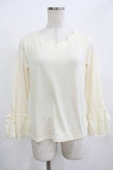 axes femme POETIQUE / パール使いスカラップトップス M アイボリー H-25-12-12-1071-AX-TO-NS-ZH