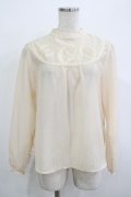 an another angelus / ローズ刺繍ブラウス Free IVORY H-25-12-13-1039-CA-BL-NS-ZH