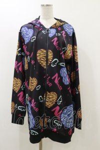 NieR Clothing / 総柄ZIPパーカー  黒 H-25-12-17-066-PU-TO-KB-ZH