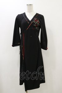 Ozz oneste / 着物衿刺繍ロングチュニック  黒×赤 H-25-12-17-069-OO-TO-KB-ZH