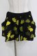画像1: MINT NeKO / 総柄ショートパンツ  ブラック×イエロー H-25-12-24-1029-HN-PA-KB-ZH (1)