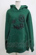 NieR Clothing / プリントプルパーカー  グリーン H-25-12-24-1059-PU-TO-KB-ZH