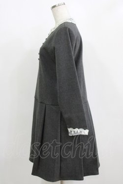 画像2: F i.n.t / オーガンジー襟プリーツワンピース Free グレー H-26-01-07-029-CA-OP-NS-ZH