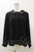 Fi.n.t / ローズ刺繍ダブルカラーブラウス Free Black H-26-01-08-038-CA-BL-NS-ZH