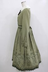 画像2: Innocent World / ピーターラビット  刺繍ワンピース M ライトグリーン×ダークグリーン H-26-01-10-1089-IW-OP-NS-ZH (2)