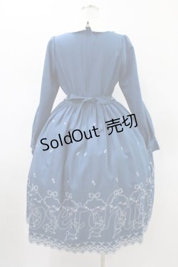 画像2: Innocent World / ピーターラビット  刺繍ワンピース M ブルー/サックス H-26-01-14-1019-IW-OP-NS-ZH