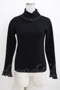 Jane Marple Dans Le Salon / コットンアシミアフリルトリミングのタートル  黒 H-26-01-14-067-JM-TO-KB-ZH