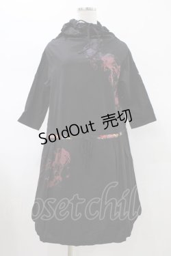 画像1: gouk / プリントハイネックワンピース  ブラック H-26-01-20-1037-GO-OP-KB-ZH