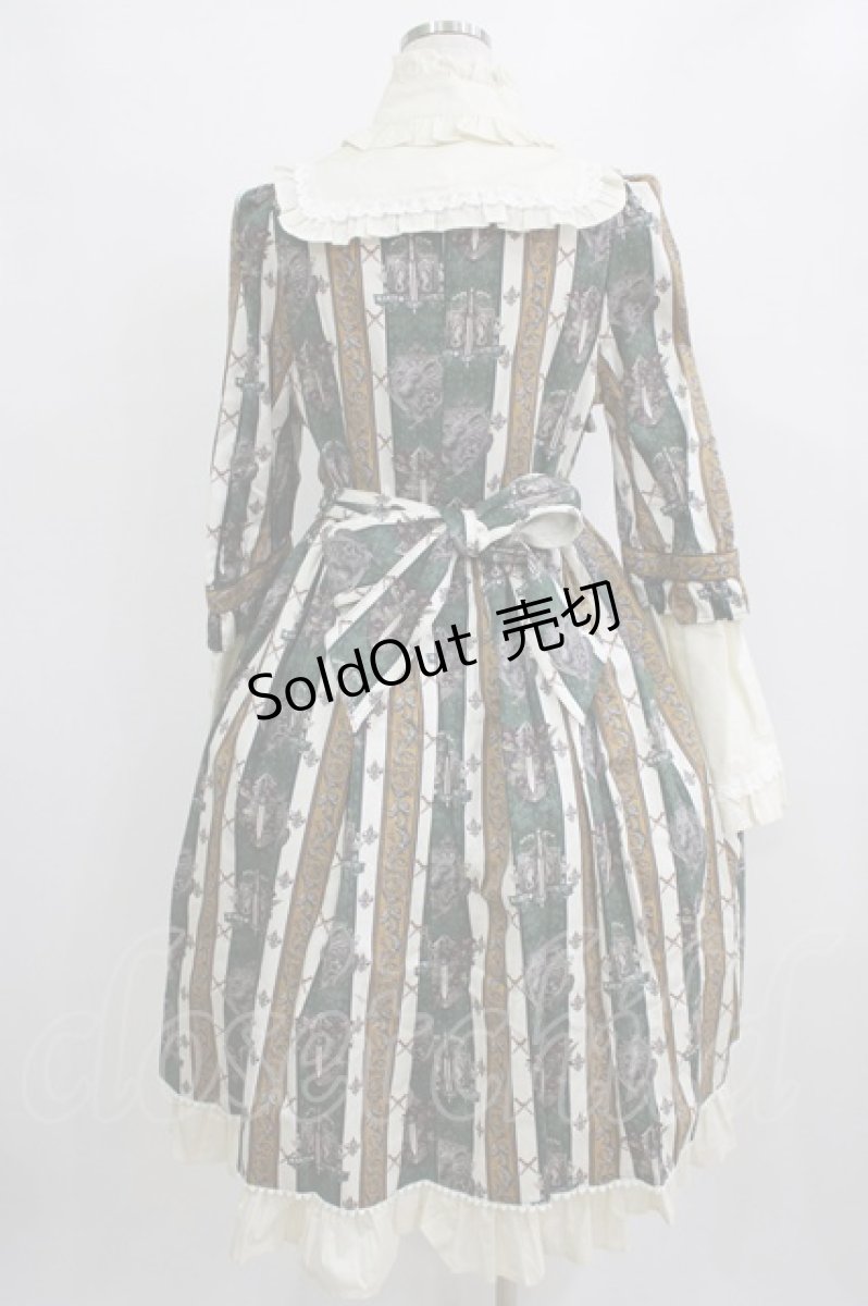 画像4: ALICE and the PIRATES / St.Lily Wolf〜狼騎士と百合の誓い〜柄ワンピース Free グリーン H-26-01-24-005-PA-OP-NS-ZH (4)