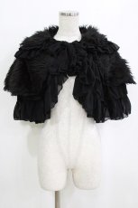 画像1: MARBLE / ファーフリルボリュームケープ  黒 H-26-01-28-028-GO-JA-AK-ZT0414S (1)