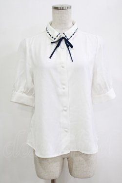 画像1: Fi.n.t / 配色タイ付きはしごリボン衿5分袖ブラウス Free OFF×NAVY H-26-02-02-046-CA-BL-NS-ZH