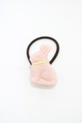 Q-pot. / イースターバニーショコラヘアゴム  ストロベリー H-26-02-02-1008-QP-AC-KB-ZH