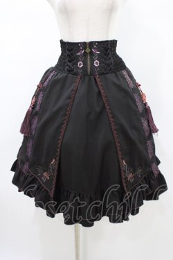 画像1: Ozz oneste / タッセルチャーム付刺繍スカート  黒 H-26-02-02-1026-OO-SK-KB-ZH