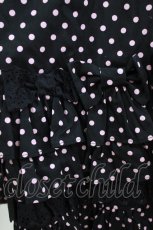画像4: Angelic Pretty / リボントッピング ドットジャンパースカート Free ブラック/ピンク H-26-02-02-002-AP-OP-NS-ZH (4)