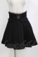 画像1: Rojita / 飾りベルトプリーツライクスカート Free ブラック H-26-02-08-040-LO-SK-NS-ZH (1)