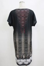 画像3: abilletage / トロンプルイユTシャツワンピース(Round frame)  ブラック H-26-02-10-039-GO-OP-KB-ZH (3)
