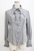 Rozen Kavalier / チェーン付き刺繍シャツ  グレー H-26-02-11-047-OO-BL-AK-ZH