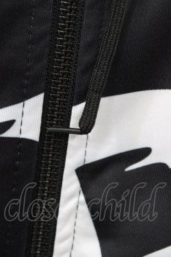 画像4: NieR Clothing / 総柄ZIP半袖パーカー  ブラック H-26-02-18-1049-PU-TO-KB-ZH