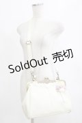 Amavel / オリジナルチャーム付がま口バッグ  アイボリー H-26-02-20-065-CA-BG-NS-ZH