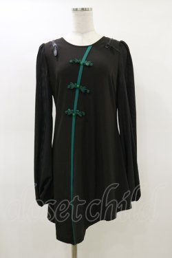 画像1: Qutie Frash / チャイナパフスリーブチュニック  ブラック×グリーン H-26-02-25-1028-QU-TO-KB-ZH