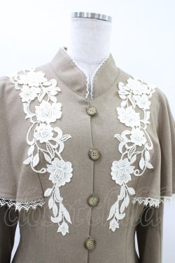 画像4: Innocent World / つる薔薇レースケープ付きショートコート L モカ×生成/Mocha×Beige/ボルドー×生成/Bordeaux×Beige H-26-03-01-1050-IW-CO-NS-ZH