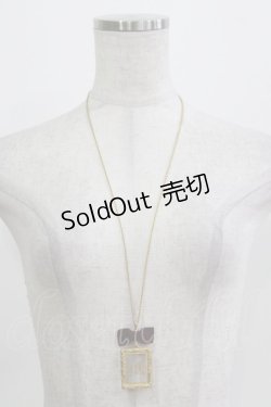 画像2: Jane Marple / ロゴフレームのペンダント  ゴールド H-26-03-07-075-JM-AC-KB-ZH