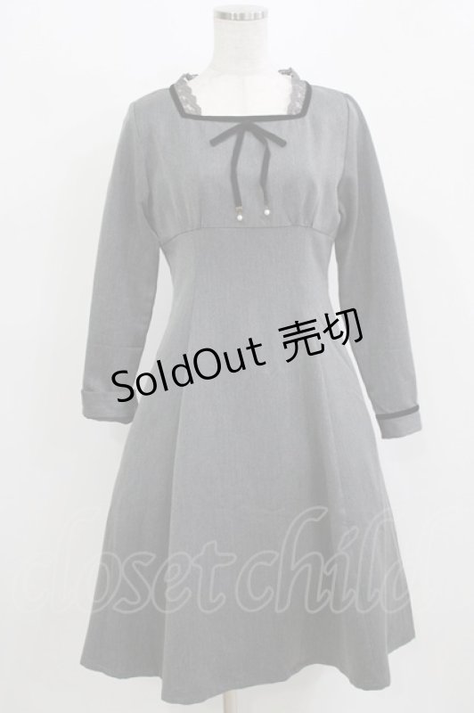 画像1: Fi.n.t / ハイウエスト切替ベロアリボン使いワンピース Free GRAY H-26-03-08-045-CA-OP-NS-ZH (1)