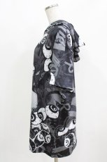 画像2: NieR Clothing / 総柄半袖プルパーカー F グレー H-26-03-09-1038-PU-TO-AK-ZH (2)